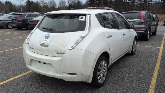 2016 Nissan LEAF 1N4AZ0CP2GC307557