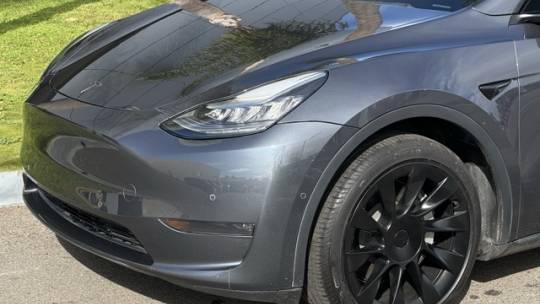 2020 Tesla Model Y 5YJYGDEE9LF014477