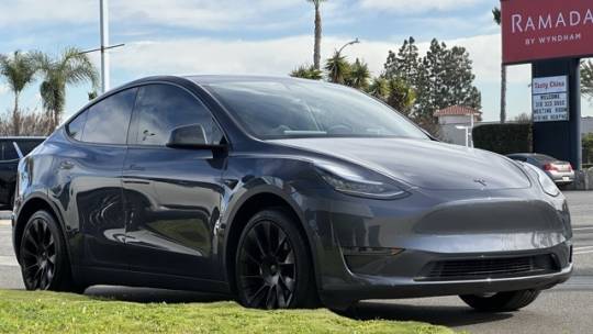 2020 Tesla Model Y 5YJYGDEE9LF014477