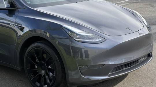 2020 Tesla Model Y 5YJYGDEE9LF014477