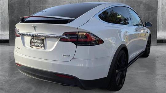 2018 Tesla Model X 5YJXCBE25JF125963