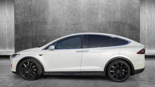 2018 Tesla Model X 5YJXCBE25JF125963