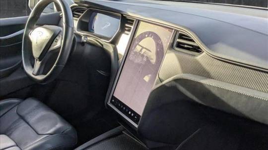 2018 Tesla Model X 5YJXCBE25JF125963