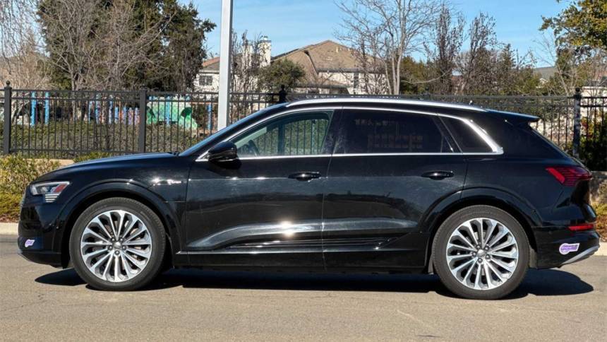 2019 Audi e-tron WA1VABGE1KB014202