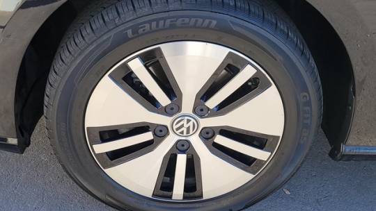 2017 Volkswagen e-Golf WVWKR7AU0HW950859