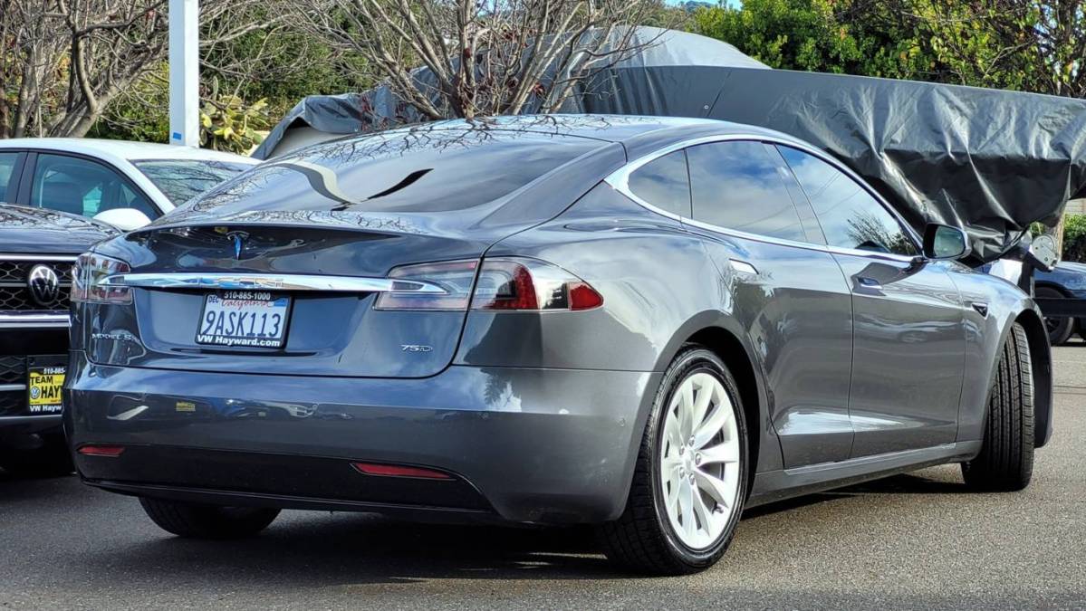 2018 Tesla Model S 5YJSA1E26JF297381