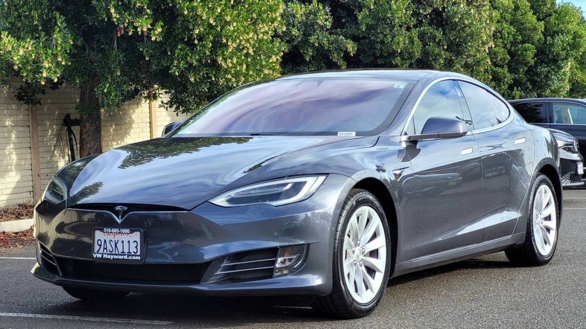 2018 Tesla Model S 5YJSA1E26JF297381