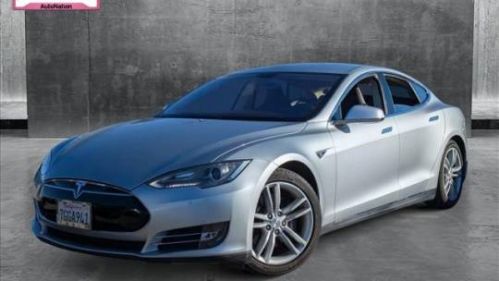 2014 Tesla Model S 5YJSA1S16EFP40856