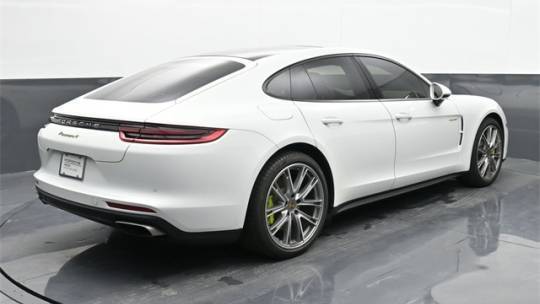 2018 Porsche Panamera WP0AE2A77JL177545