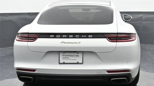 2018 Porsche Panamera WP0AE2A77JL177545