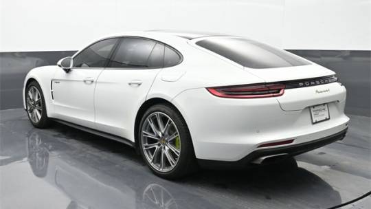 2018 Porsche Panamera WP0AE2A77JL177545