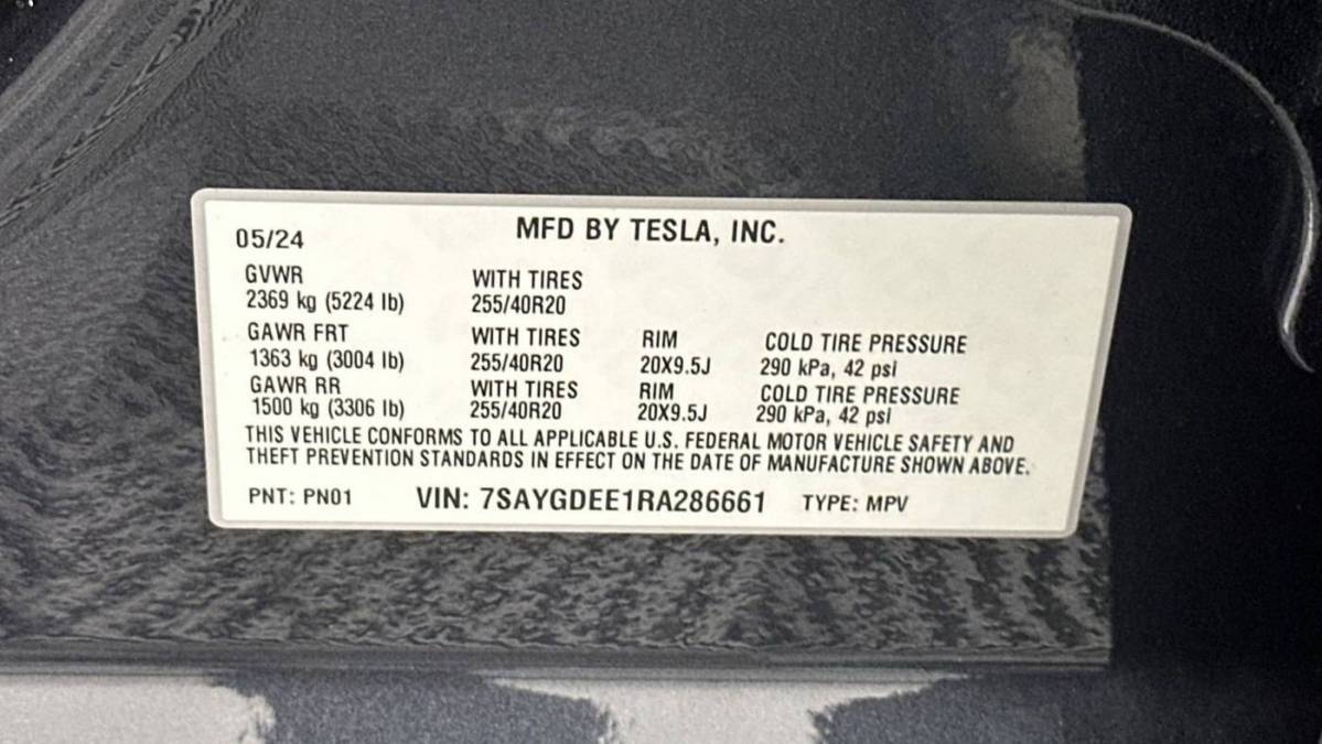 2024 Tesla Model Y 7SAYGDEE1RA286661