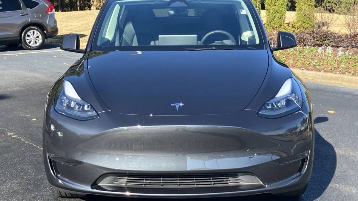 2024 Tesla Model Y 7SAYGDED0RF004651