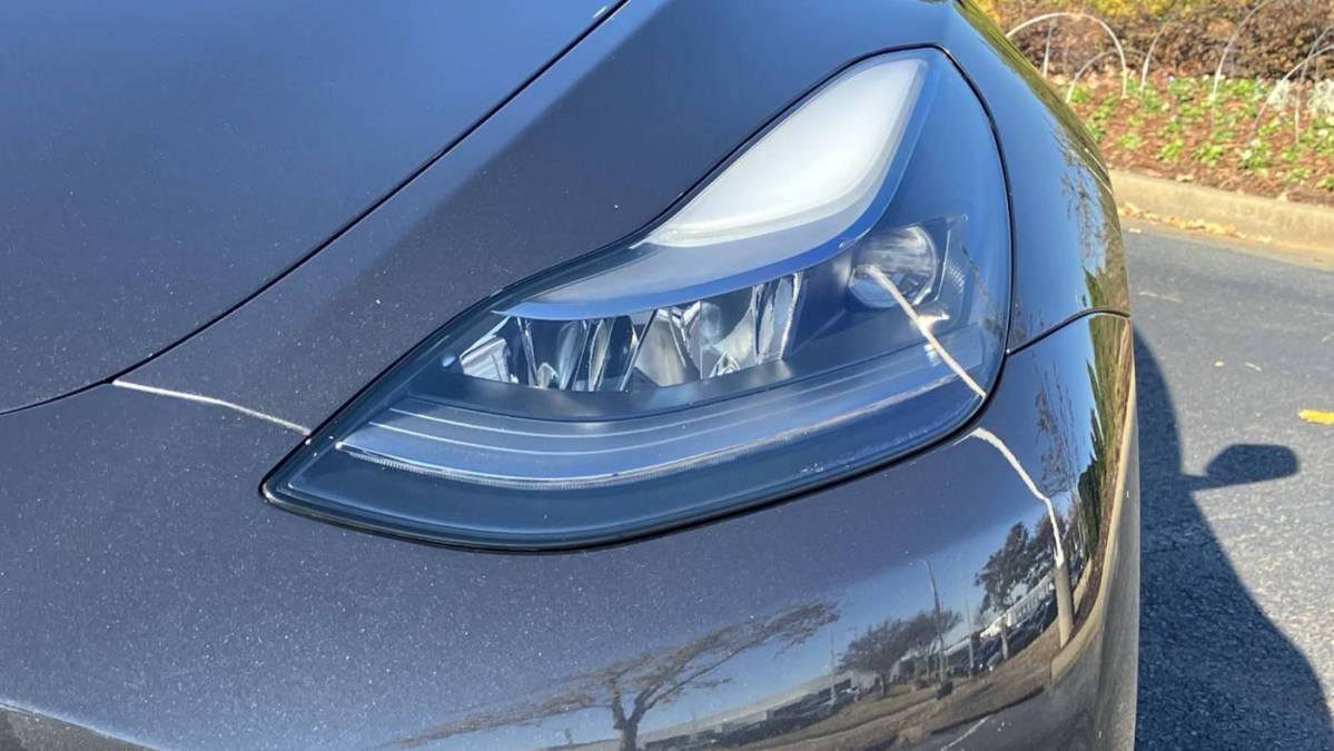 2024 Tesla Model Y 7SAYGDED0RF004651