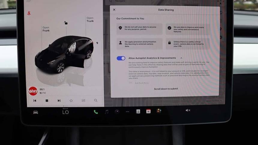 2024 Tesla Model Y 7SAYGDEDXRF095069