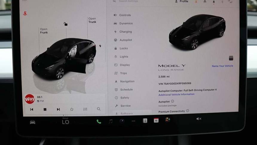 2024 Tesla Model Y 7SAYGDEDXRF095069