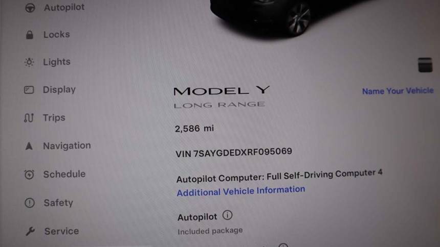 2024 Tesla Model Y 7SAYGDEDXRF095069