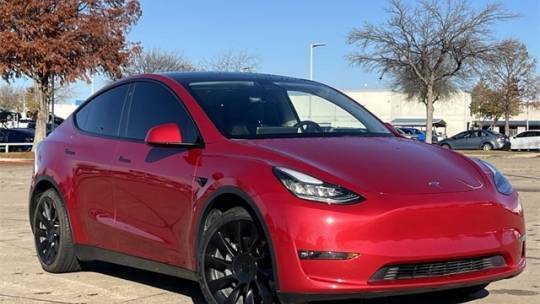 2021 Tesla Model Y 5YJYGDED2MF114039