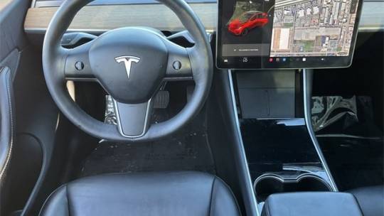 2021 Tesla Model Y 5YJYGDED2MF114039