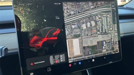 2021 Tesla Model Y 5YJYGDED2MF114039