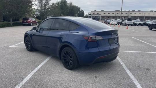 2024 Tesla Model Y 7SAYGDEE7RA220454