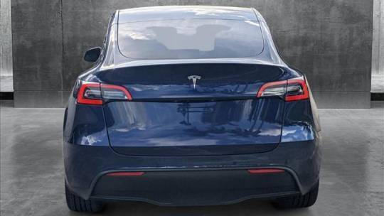 2021 Tesla Model Y 5YJYGDED5MF125956