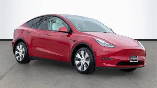 2021 Tesla Model Y 5YJYGDEE4MF069548