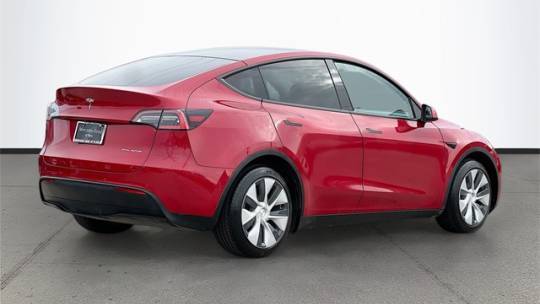 2021 Tesla Model Y 5YJYGDEE4MF069548