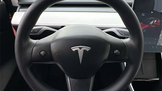 2021 Tesla Model Y 5YJYGDEE4MF069548