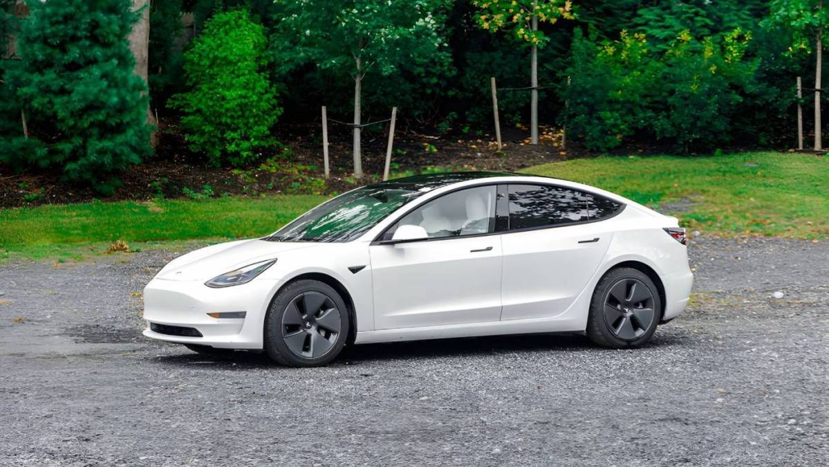 2021 Tesla Model 3 5YJ3E1EA7MF018637