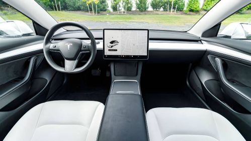 2021 Tesla Model 3 5YJ3E1EA7MF018637