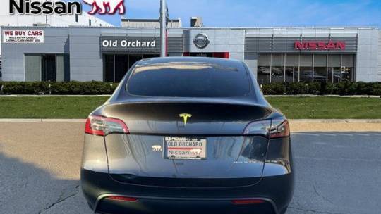 2024 Tesla Model Y 7SAYGDEE8RA222343