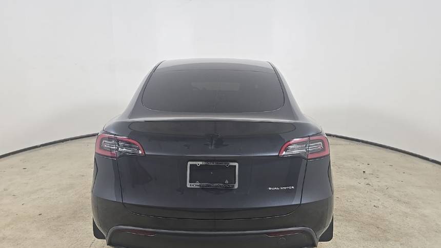 2024 Tesla Model Y 7SAYGDEE9RA274886