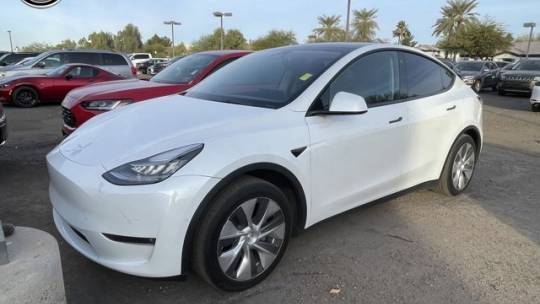 2021 Tesla Model Y 5YJYGDED6MF109524