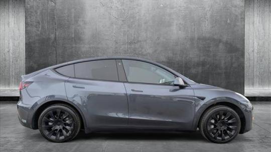 2021 Tesla Model Y 5YJYGDED9MF114121