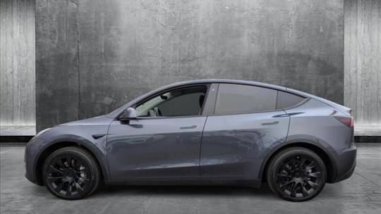 2021 Tesla Model Y 5YJYGDED9MF114121