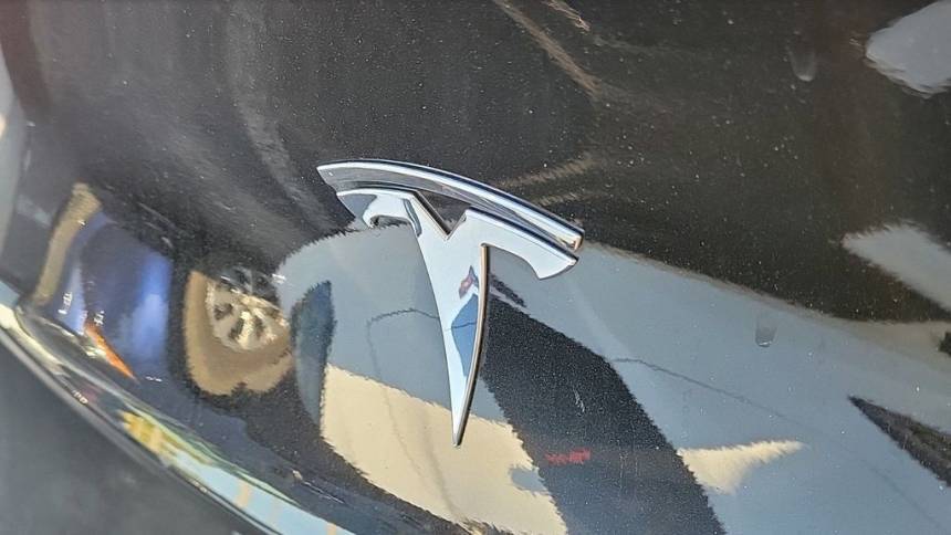 2021 Tesla Model Y 5YJYGDEE1MF080815