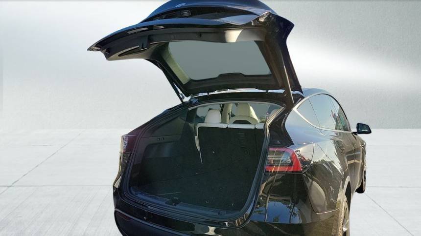 2021 Tesla Model Y 5YJYGDEE1MF080815