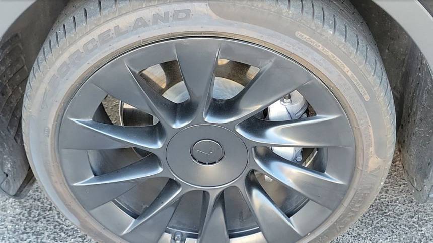 2021 Tesla Model Y 5YJYGDEE1MF080815