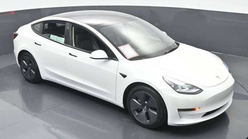 2021 Tesla Model 3 5YJ3E1EA4MF100440