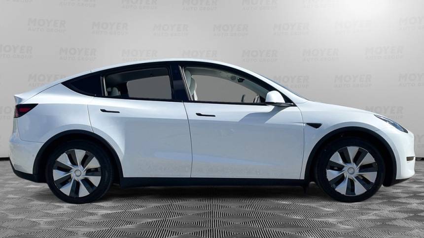 2021 Tesla Model Y 5YJYGDEDXMF103368