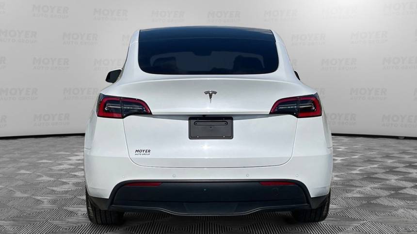 2021 Tesla Model Y 5YJYGDEDXMF103368