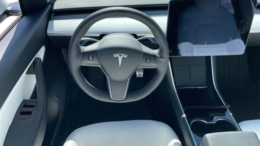 2021 Tesla Model Y 5YJYGDEDXMF103368