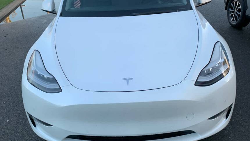 2021 Tesla Model Y 5YJYGDED5MF107506