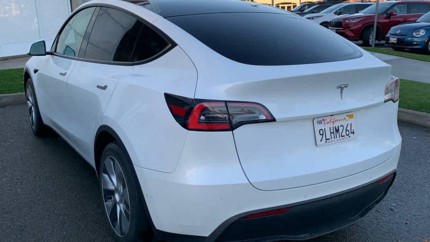 2021 Tesla Model Y 5YJYGDED5MF107506