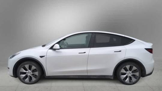 2021 Tesla Model Y 5YJYGDED7MF109693