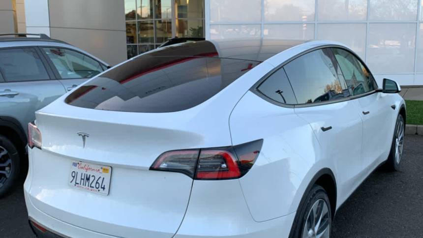 2021 Tesla Model Y 5YJYGDED5MF107506