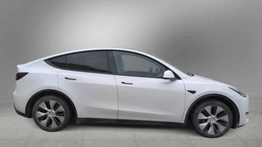 2021 Tesla Model Y 5YJYGDED7MF109693