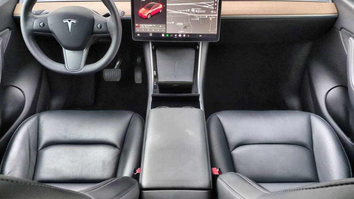 2021 Tesla Model Y 5YJYGDED7MF109693