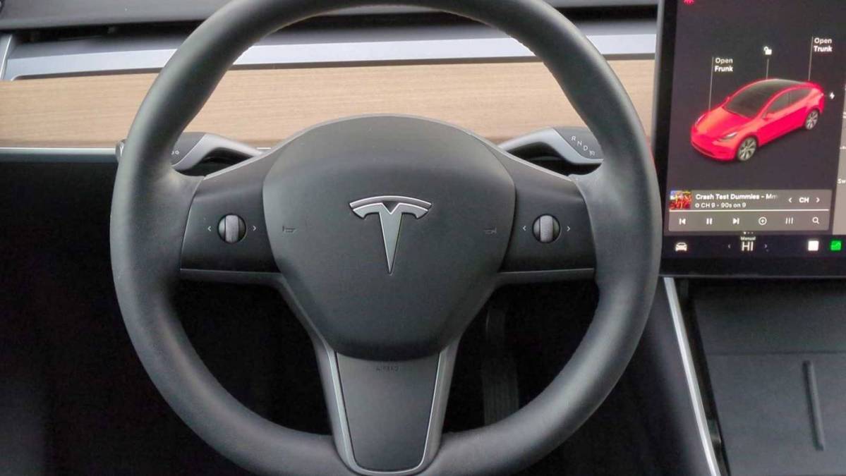 2021 Tesla Model Y 5YJYGDED7MF109693